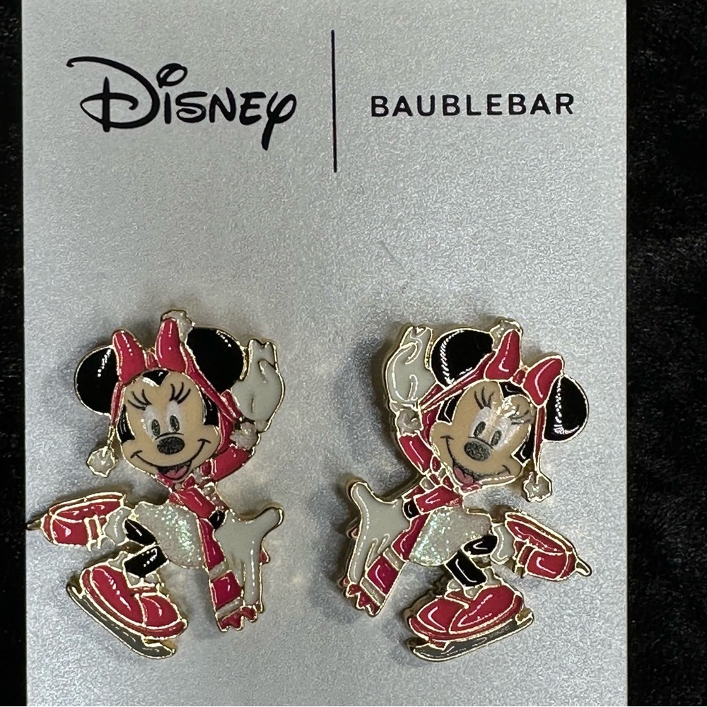 Disney x Baublebar Minnie Mouse Winter Ice Skate Earring - Picture 1 of 4